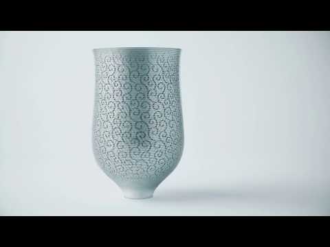 【four layer vase】アルミの塊から総削り出し５軸加工で製作された金属製の花器。【年間1500試作部品製作】金属加工のReBirth株式会社紹介【5軸加工】【ReBirth岐阜】