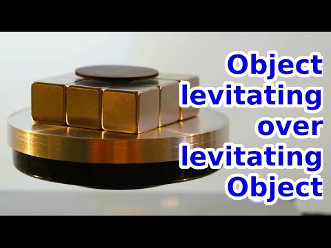 Stacking levitating objects