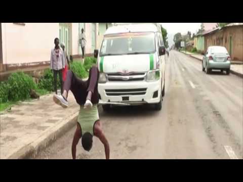 Meet the Ethiopian man who walks on his hands - BBC News